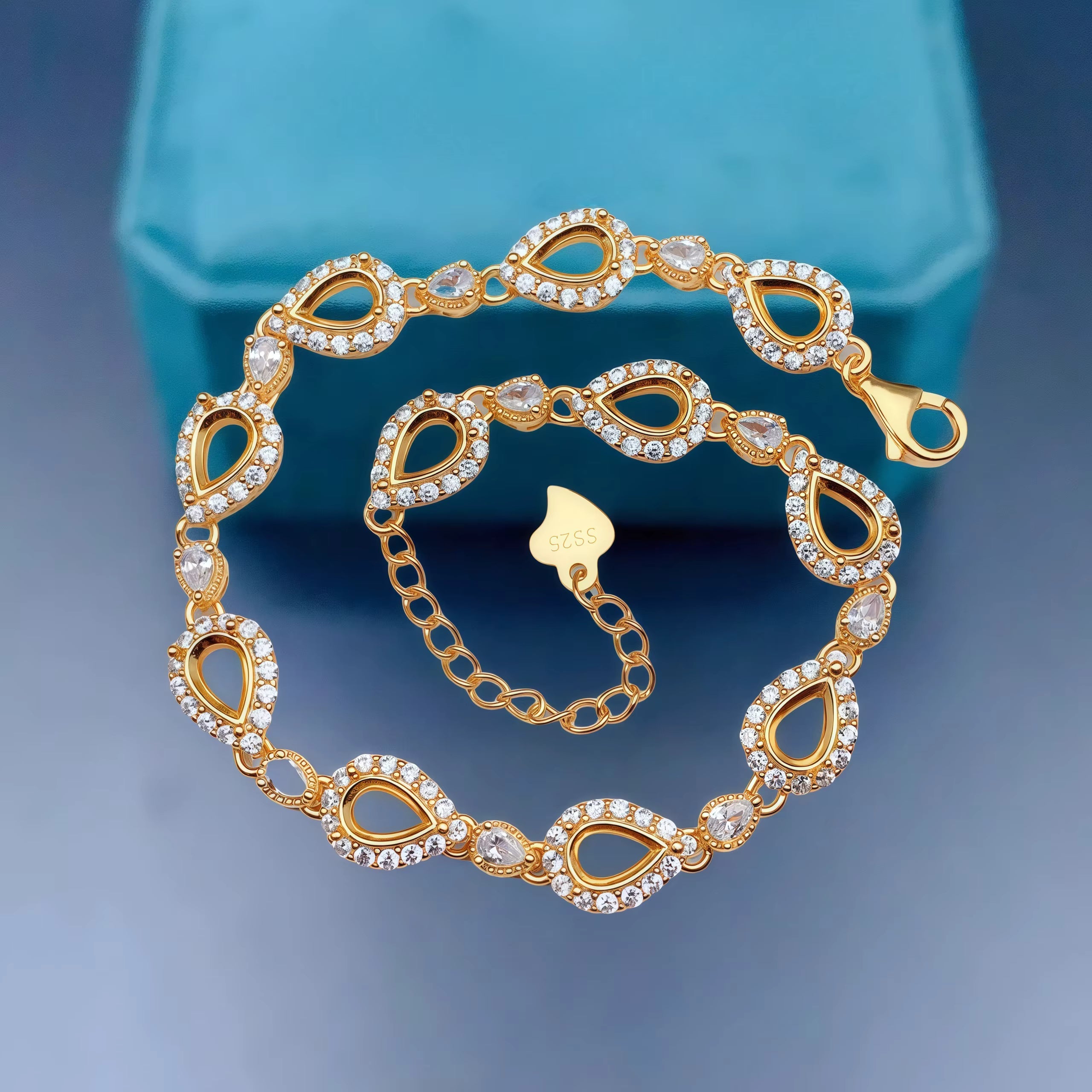 Golden Queen bracelet